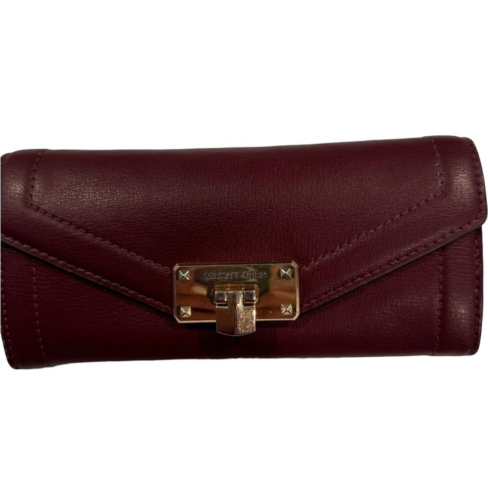 Michael Kors Kinsley Carryall Leather Wallet EUC